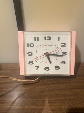 Vintage 1950s Pink General Electric clock